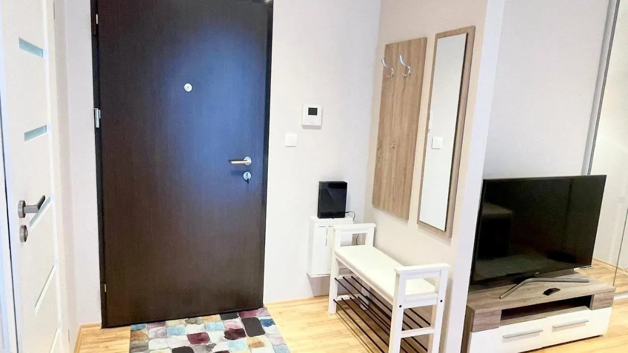 Sun Apartment On Wola Warschau